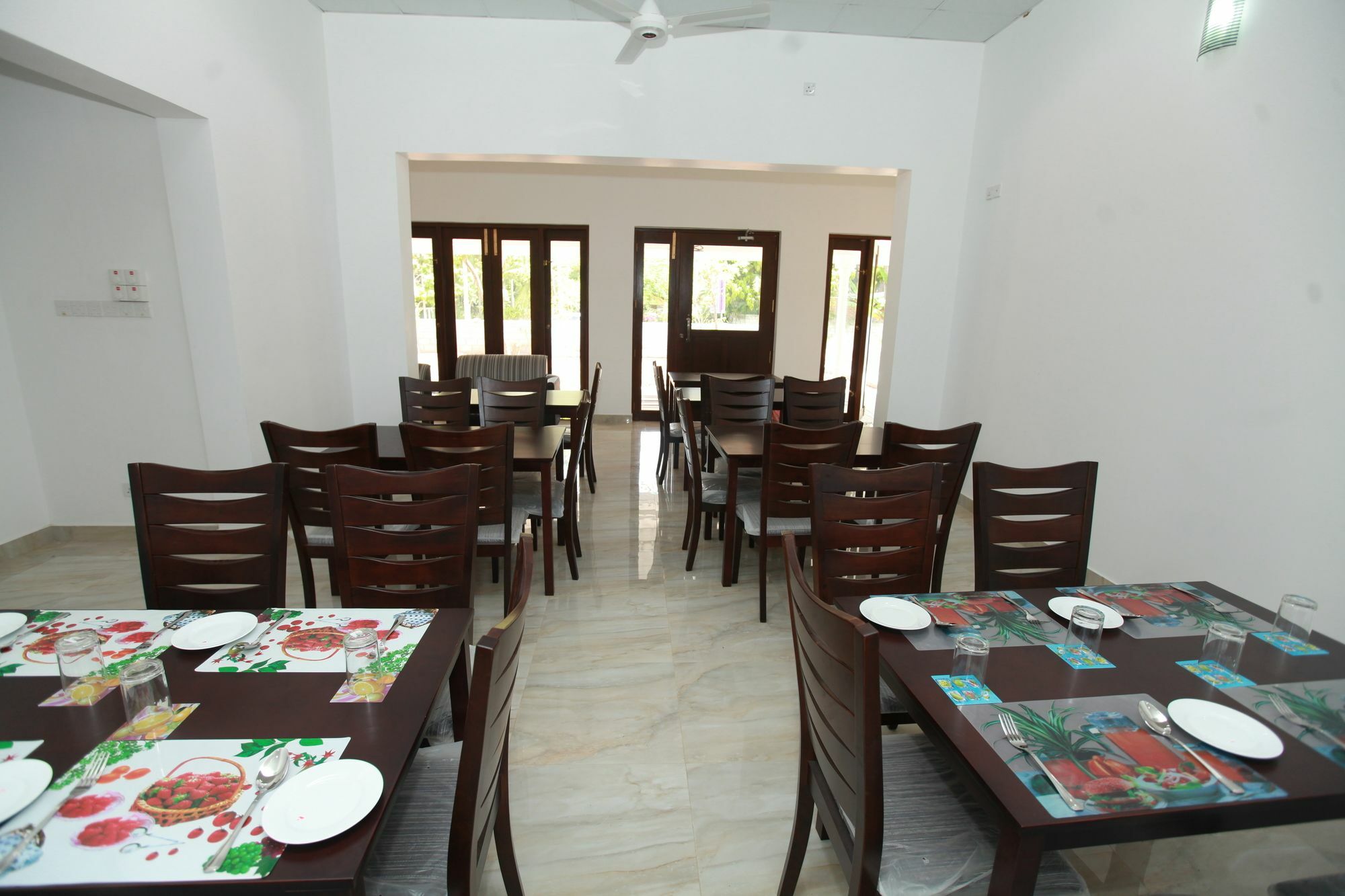 Lavonka Tourist Rest Hotell Anuradhapura Exteriör bild