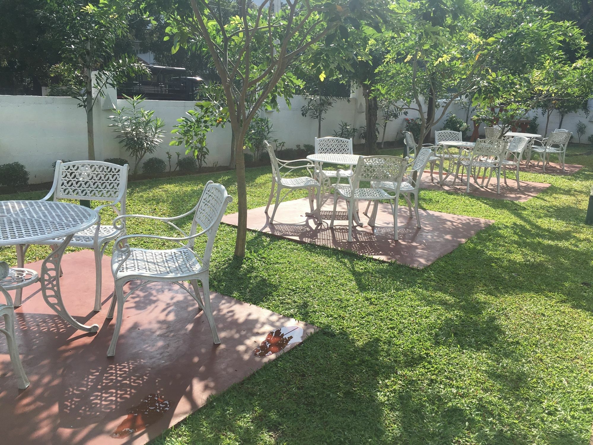 Lavonka Tourist Rest Hotell Anuradhapura Exteriör bild